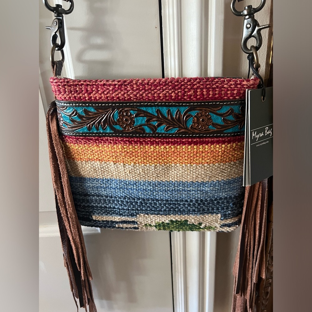 New w/tags Western leather and blanket fiber fringed crossbody